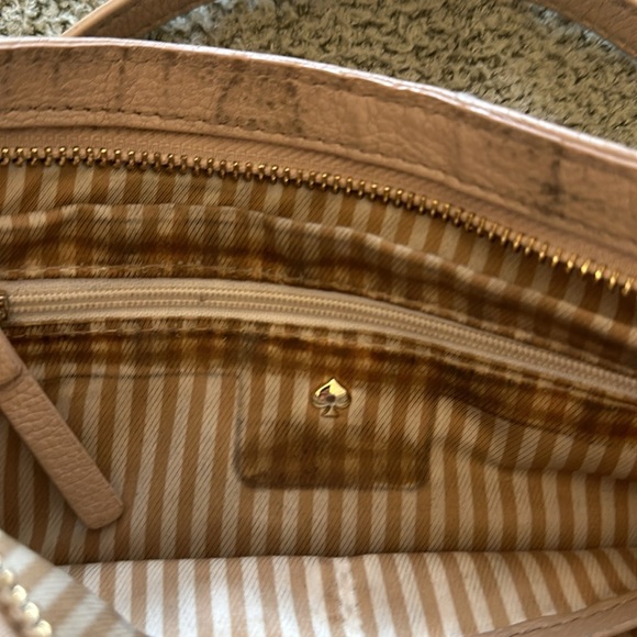 Classic Kate Spade New York Crossbody Bag, Leather, Nude, Used Condition - Picture 6 of 9